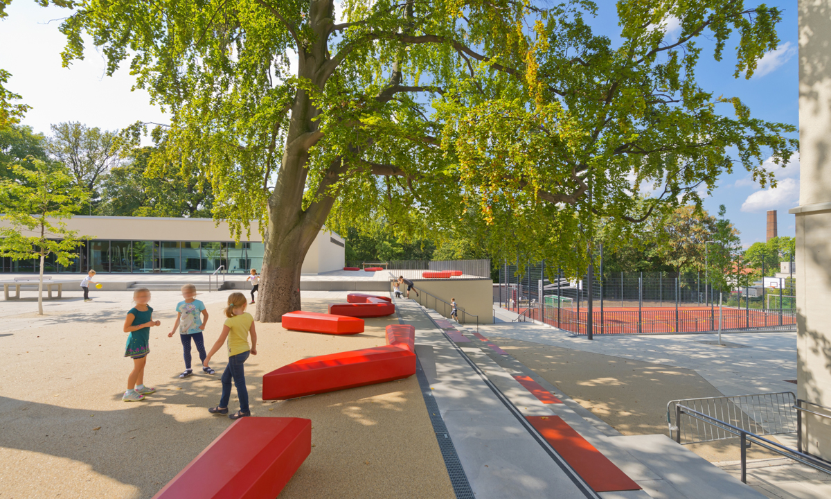 Copyright Michael Miltzow 2018 SEP7150.jpg